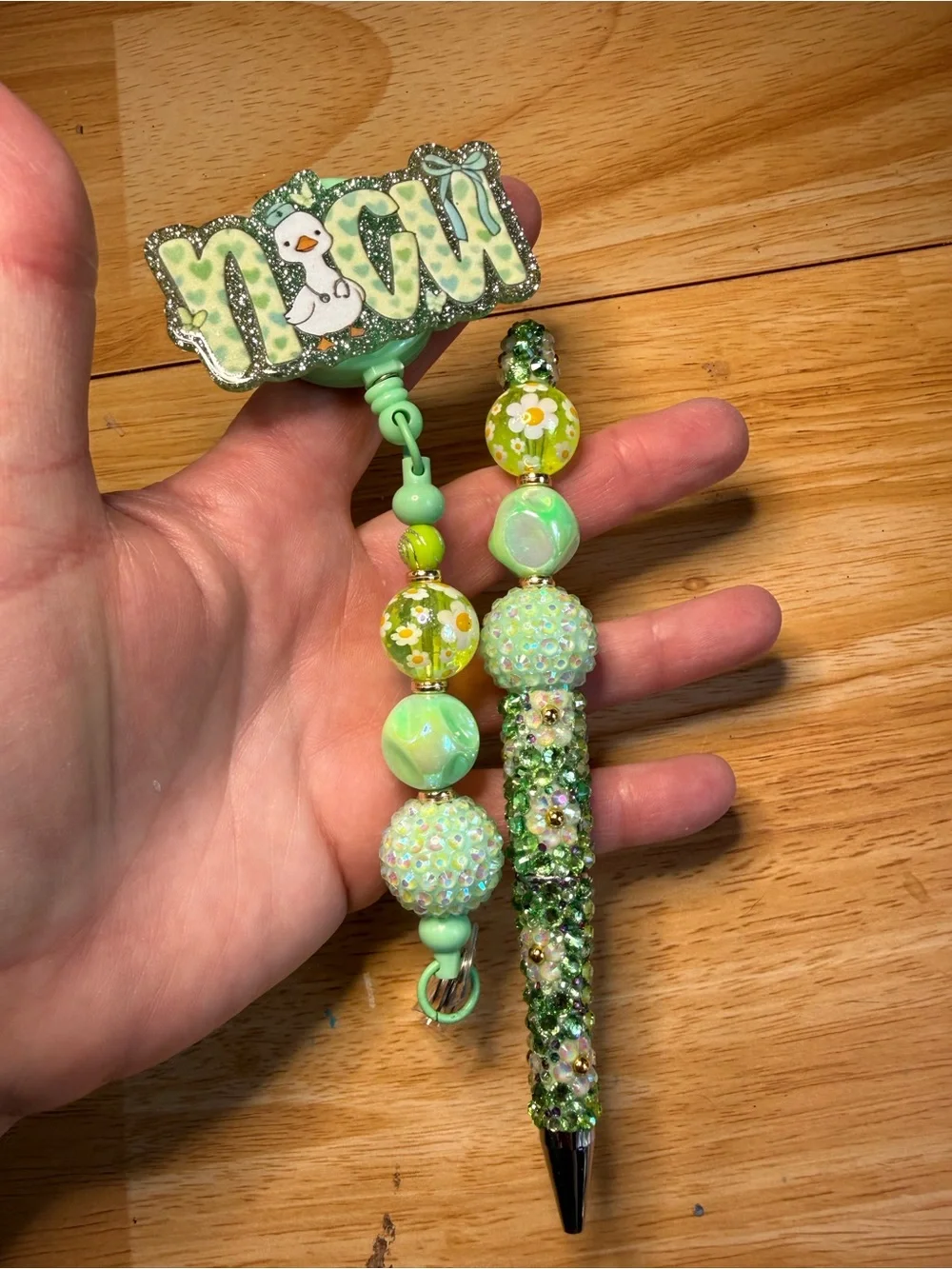 NICU Nurse Green Goose Floral Rhinestone Beaded Pen and Matching Badge Reel Set